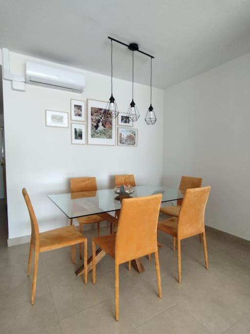 Apartamento En Jerez 3 Dormitorios Y 2 Banos Jerez de la Frontera Exterior photo